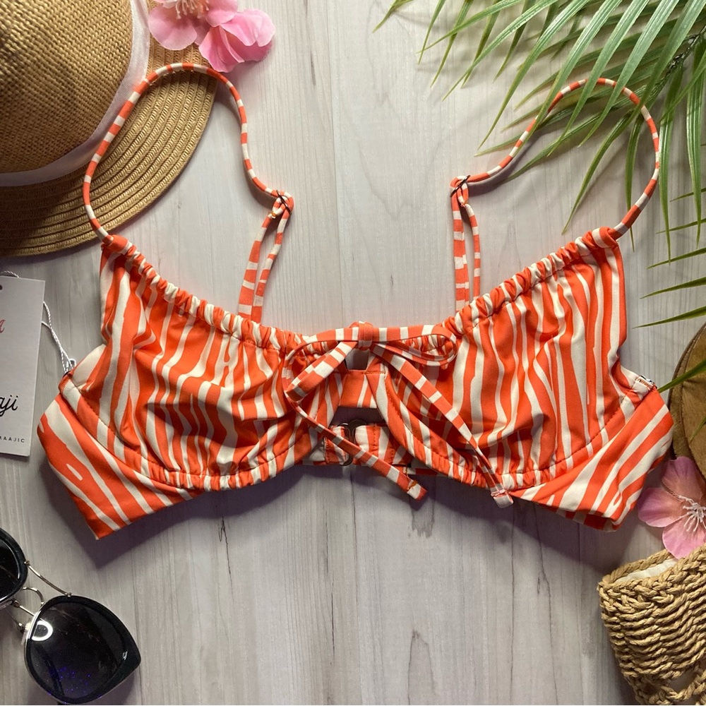 Maaji • Reversible Jade Floral Animal Print Ruched Underwire Bikini Top